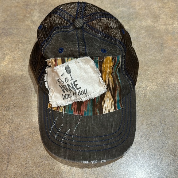 Womens it’s a wine kind of day hat - Picture 1 of 5